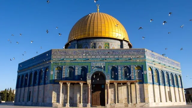 Masjid Al-Aqsa from the ground